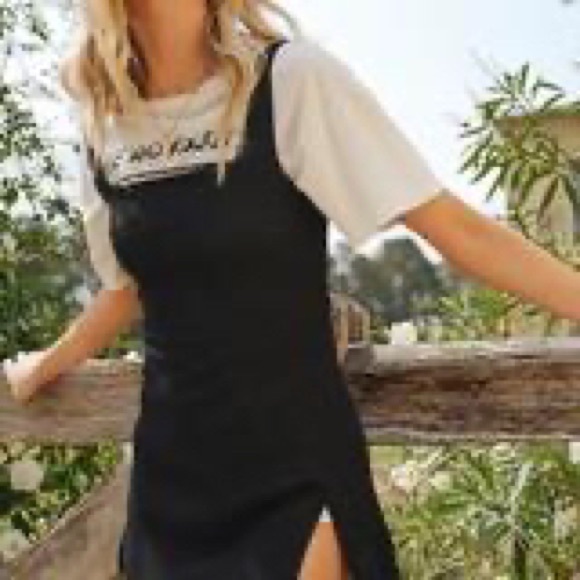 Black tunic - Picture 1 of 4